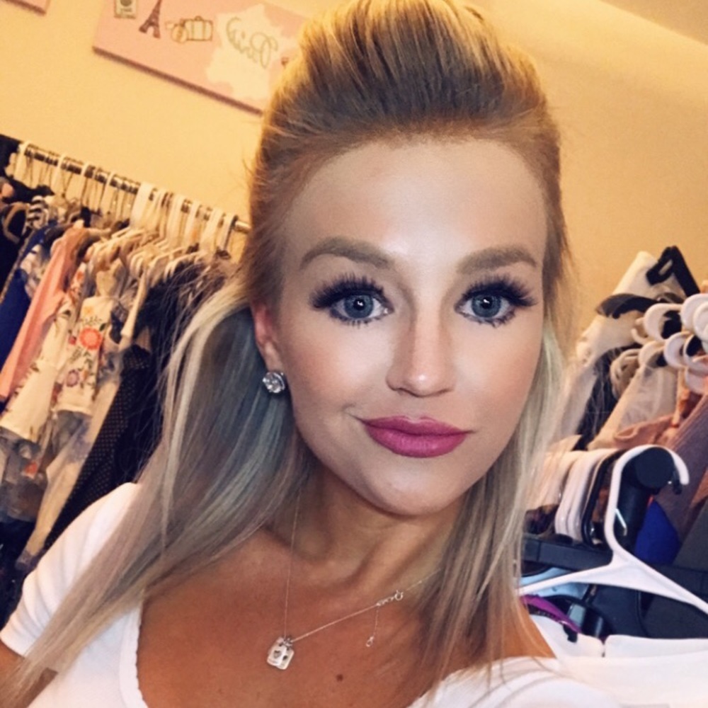 Meet your Posher, Nichole